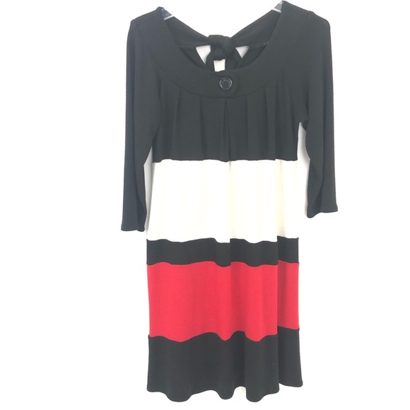Tiana B. Dresses & Skirts - Tiana B. Small Colorblock Sweater Dress
